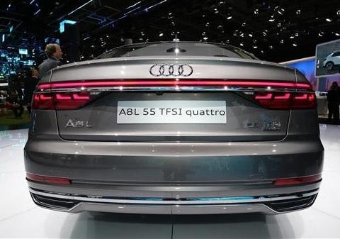 贯穿式OLED尾灯！全新奥迪A8L终于来了：灯厂厉害了