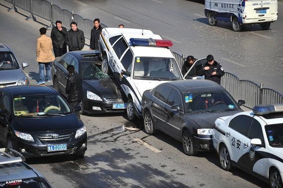 这几种情况你撞了前面加塞的车都不用负责！