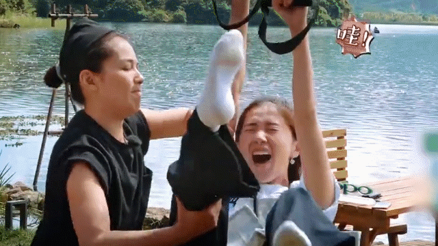 王珂搂杨紫的腰, 阚清子看到了, 刘涛都没注意到他的