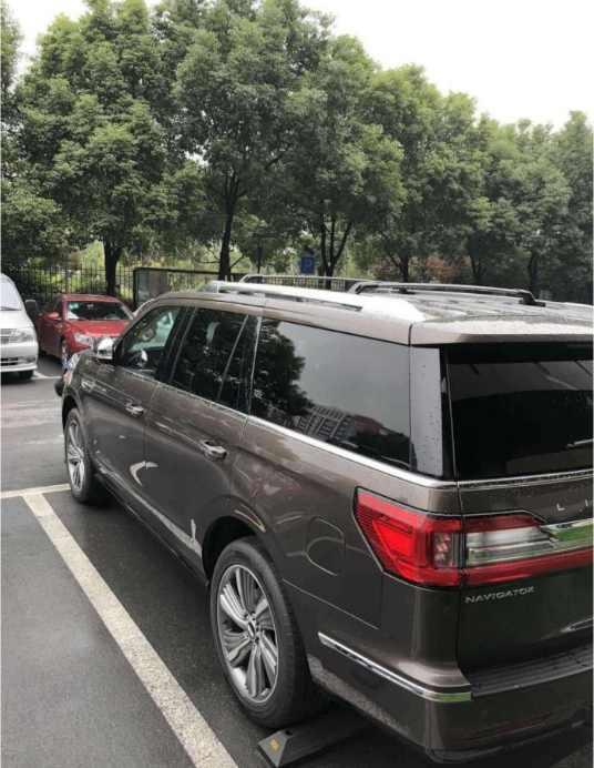 全新林肯领航员实车亮相，外观帅到炸，车长5.3米，奔驰GL看哭了