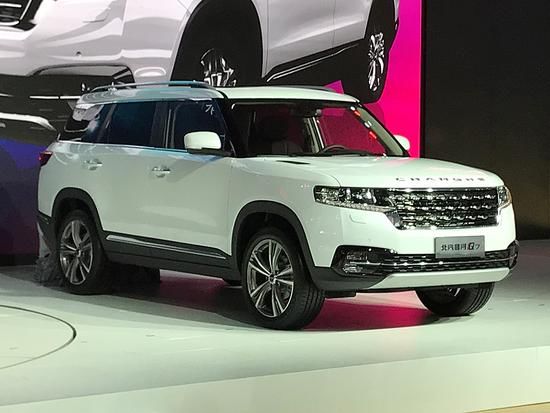 这款车的前脸比路虎还霸气，气场比哈弗H6足，男人见了都想买车-新浪汽车