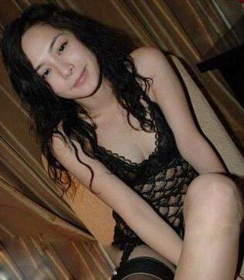 在当年,陈冠希造成的照片事件,在社会上造成了很大的轰动,其不仅让