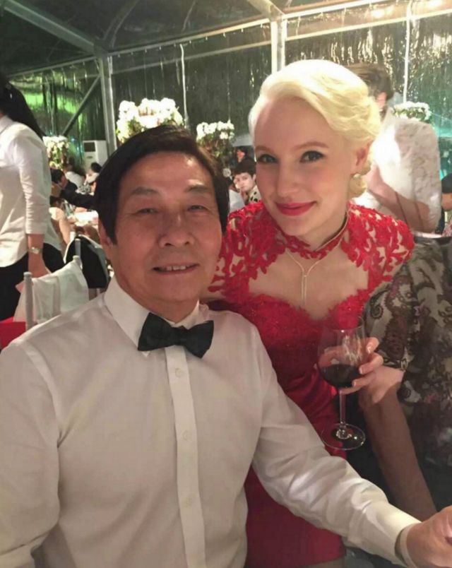 撒贝宁的洋媳妇李白近照曝光,你们怎么看?