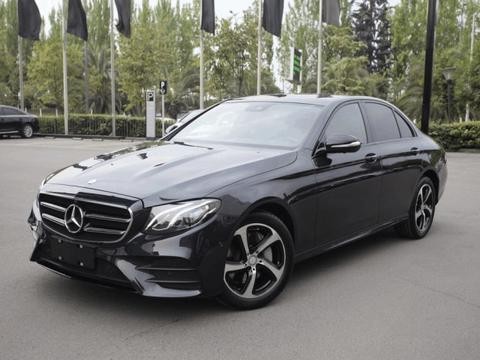 优雅商务车放大招，奔驰E级来袭，力压宝马5系