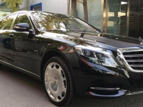 商人携372万元全款买奔驰迈巴赫S600，VIP待遇半小时快速提车