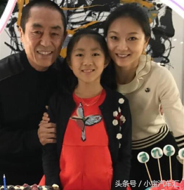 19岁嫁给大31岁导演,生3个孩子被罚巨款,今36