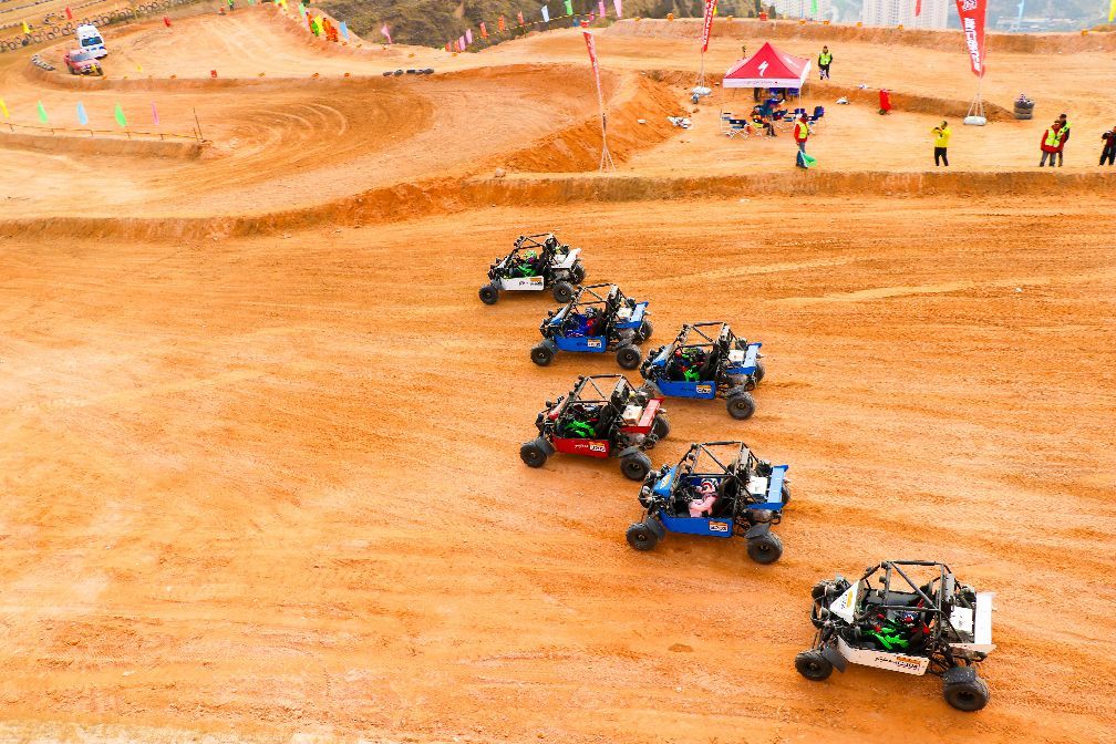 2017-兰州金龙山杯-全地形车摩托车越野车斗鸡越南西贡邀请极品种母图片