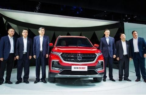 宝骏最贵的SUV亮相广州车展，尺寸接近昂科威，配1.8L/1.5T动力