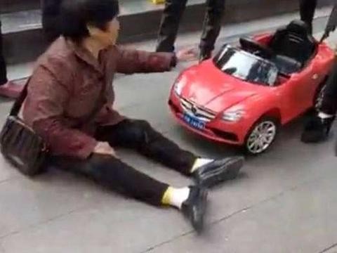 碰瓷被撞后应该怎么处理 df17-fynwxum7662139.jpg