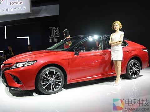 第八代丰田凯美瑞广州车展实拍：外观更激进对标十代雅阁