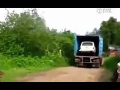 开了挂的大卡车老司机！ ​