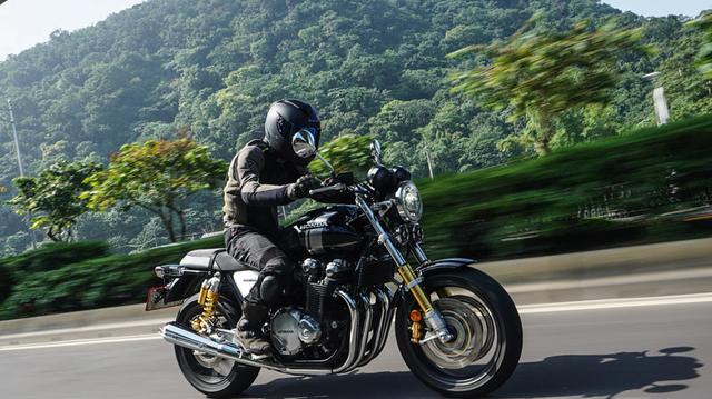 一辆仅有88匹马力的公升级摩托车是怎么样成为销量传奇的?-新浪汽车