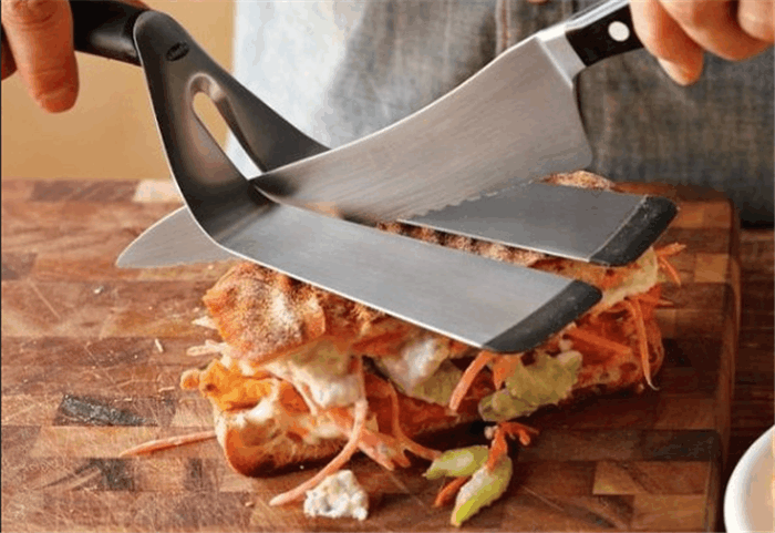 老外评价菜刀太寒酸, 中国厨师用菜刀切菜实力