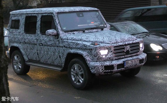 奔驰新G级定于北美车展首发 内饰变化大