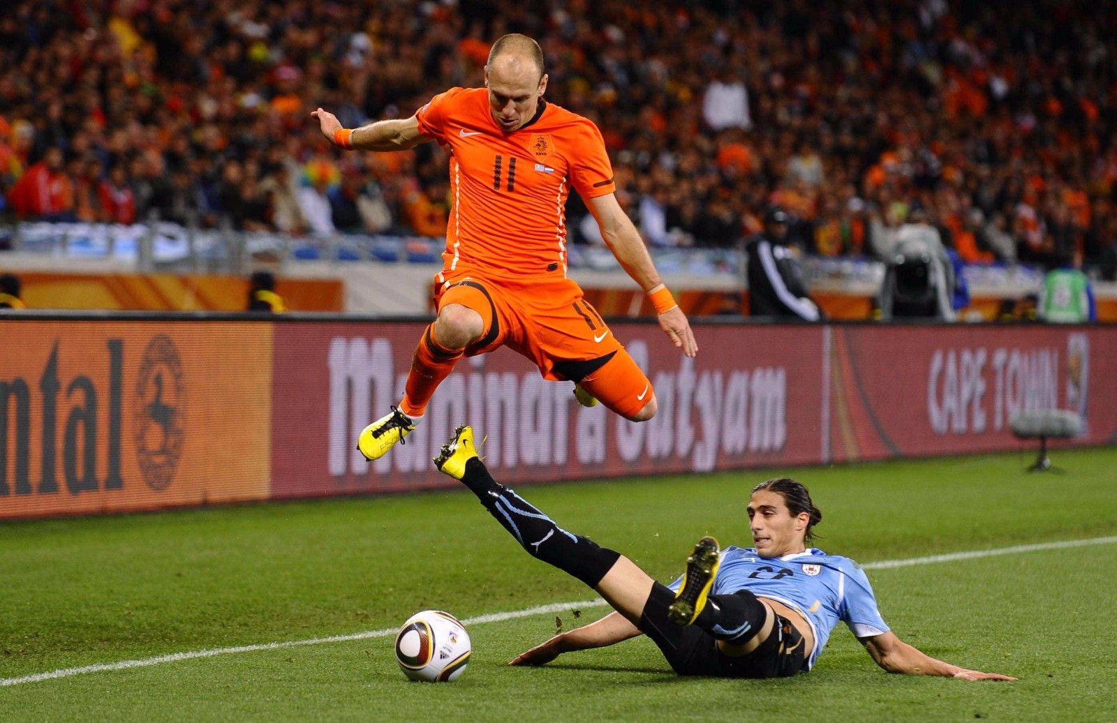 天下足球评选落选世界杯最佳11人,小将布冯大