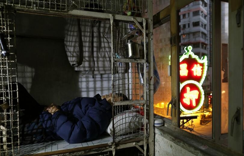 香港贫民窟男孩年内购得200万政府居屋