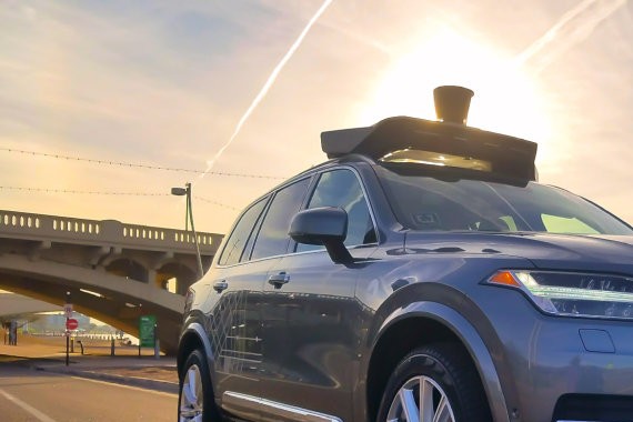 史上最壕无人车买家诞生！泥潭中的Uber要搞个超大的无人出租车队