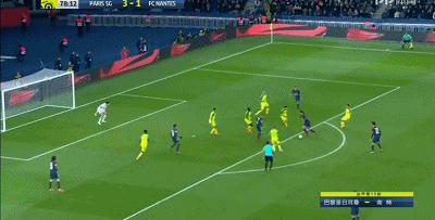 卡瓦尼梅开二度夺射手榜no1, 内马尔穿裆过人太风骚