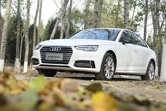 [车主尬聊]：当奥迪A4L车主遇到奥迪A4L 30周年年型后……