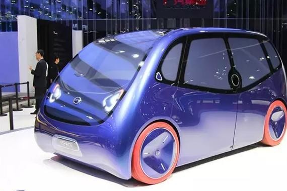 马化腾携概念车登陆广州车展，新车两门四座可玩微信！