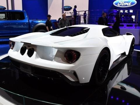 福特说它旗下这台车能叫板兰博基尼，不信就看看