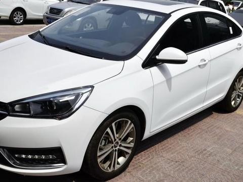 售价6万起，一箱油跑850公里，从不把日系车放在眼里！