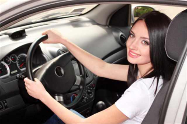 老司机观察女司机 5bfb-fynwnwt8128822.jpg