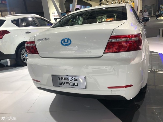 广州车展中国品牌三厢车 多一些仪式感