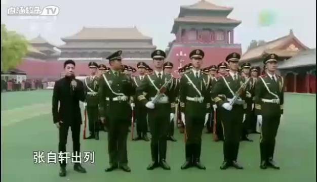 他用七年的离别，扛起了这个国家的形象和尊严！见证了国家的2555个日出日...