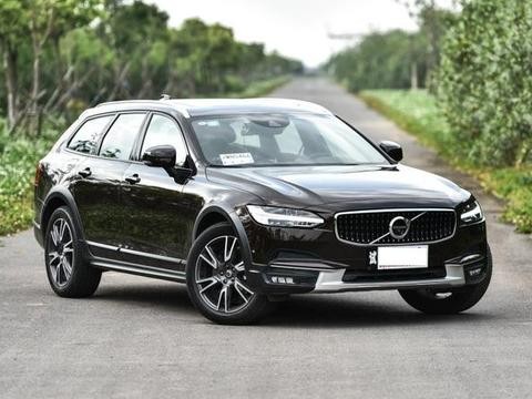 这台“吉利”太牛，有轿车的操控，越野车的通过性，货车的空间