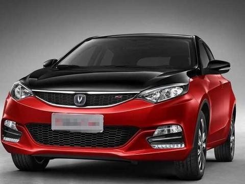 逸动，红黑撞色的车身，简直骚得不能再骚了！