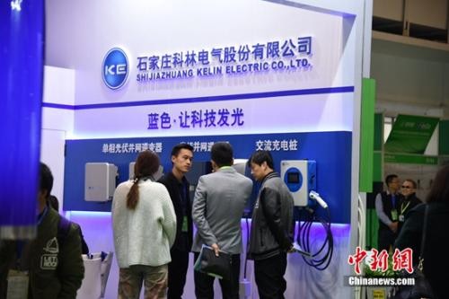 北京充电设备及储能展举行 “光储充”技术受关注