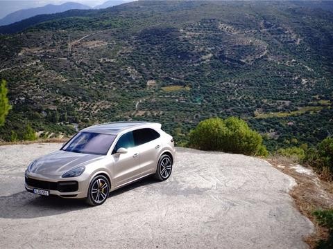 把一辆SUV当作跑车开？我们来问问新一代保时捷卡宴