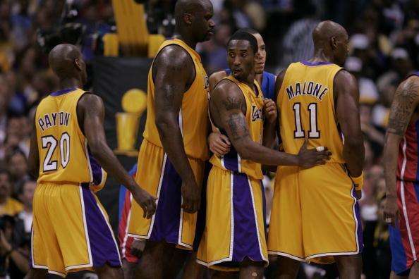 看了奥尼尔06年总决赛的数据才发现, 韦德当年