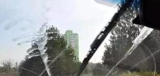 4ce6-fynwxun0290291.jpg