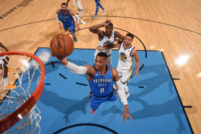 科比也会踢足球