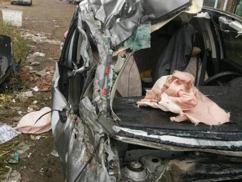 2W多收了一台事故本田飞度花了1W5完美修复动手能力太强悍了