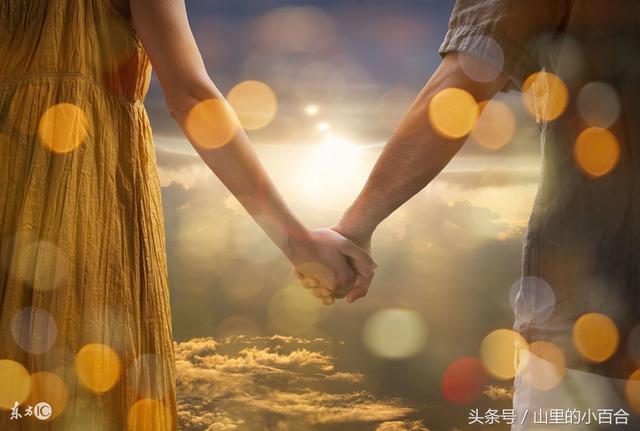 临时给婆婆送米,小区门口看她上一豪车,我懵了