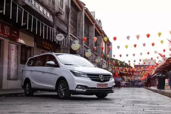 二胎家庭新选择，宝骏730 DCT来袭