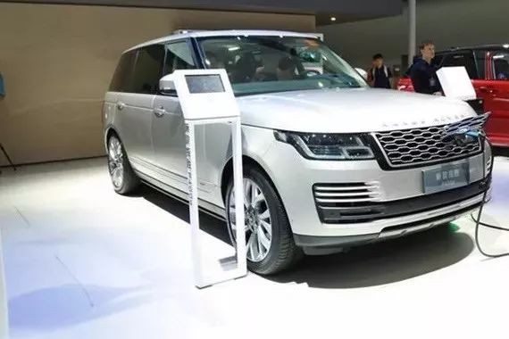 百万的车开出了十万级车的油耗，它是怎么做到的？！