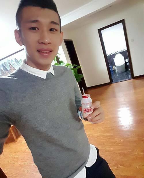 网红主播天佑日收入480万, 只住5星级酒店, 把