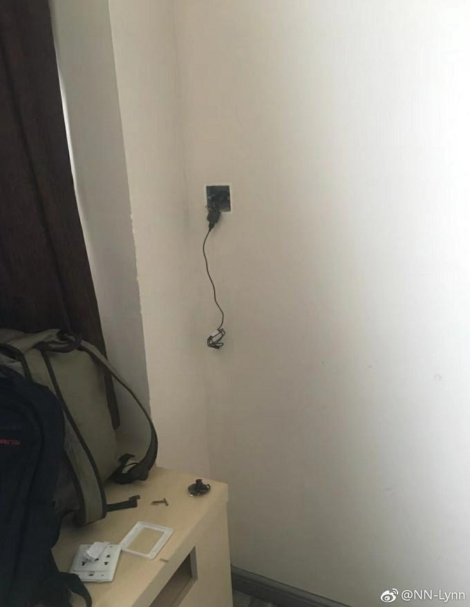 南宁火炬路一酒店发现隐形摄像头