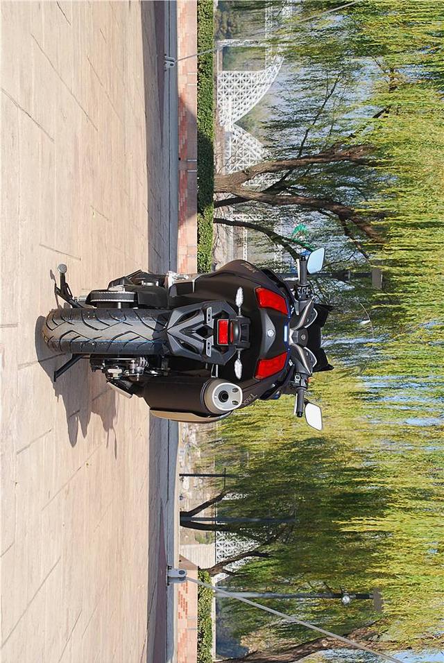 家实拍:欧洲最畅销的新款大排量踏板摩托车-T