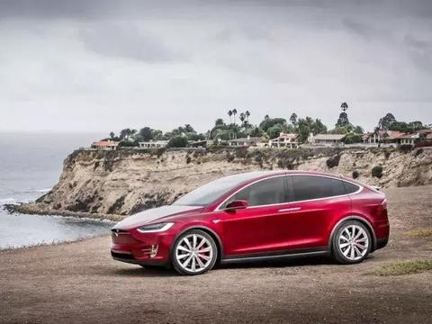 特斯拉太贵？日产要推电动轿跑SUV，充满跑400公里！