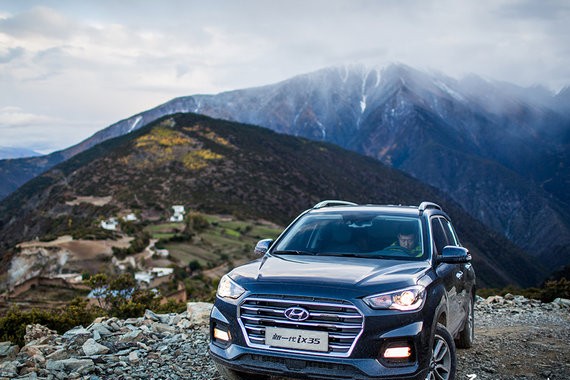 看老司机如何30分钟征服藏区“72道心跳弯