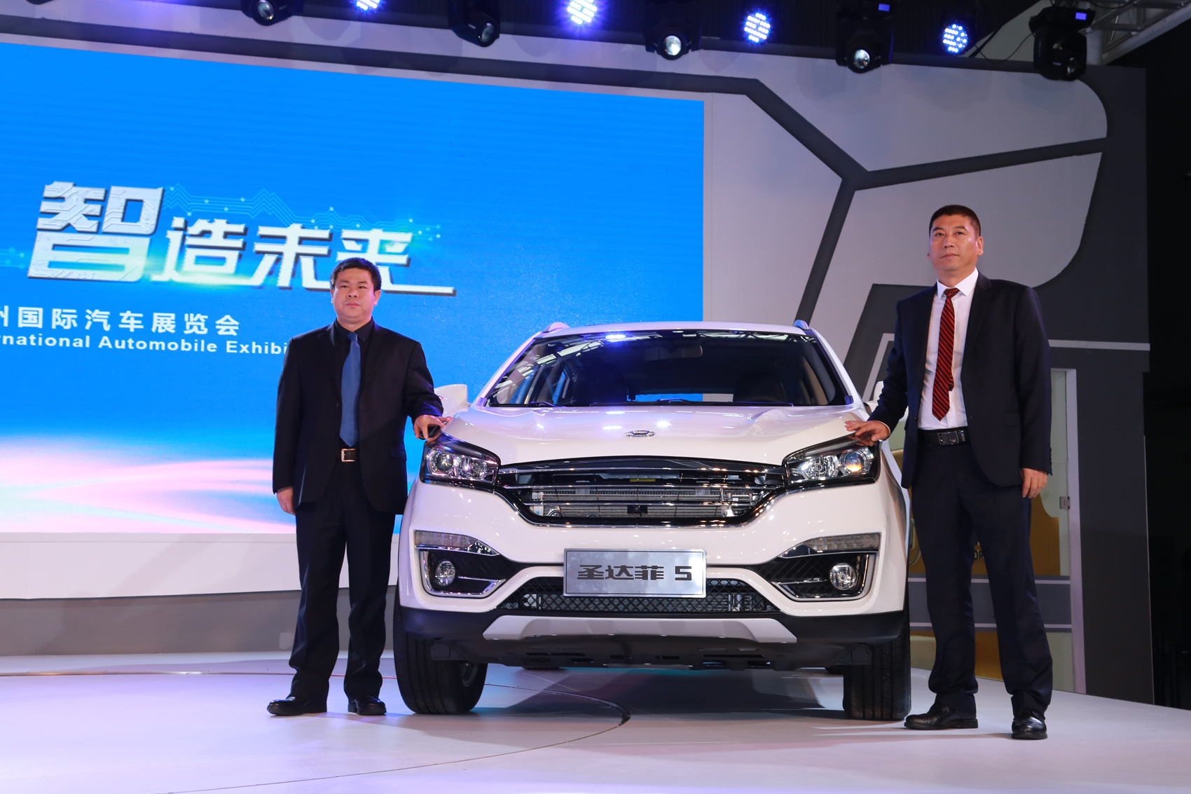 自主品牌就要敢于亮剑,看华泰汽车如何耀眼广