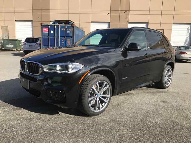 全新18款宝马X5震撼来袭最为经典公路SUV的王者之范