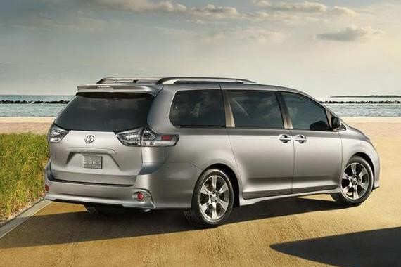 17款丰田塞纳商务家用两不误实用型保姆车