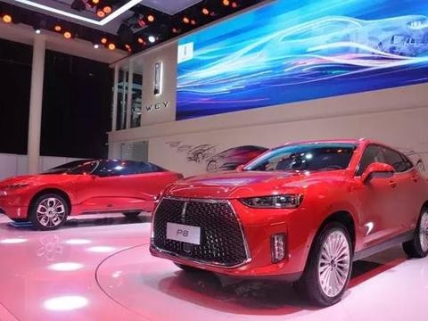 P8亮相，WEY加速布局新能源，明年要卖25万台