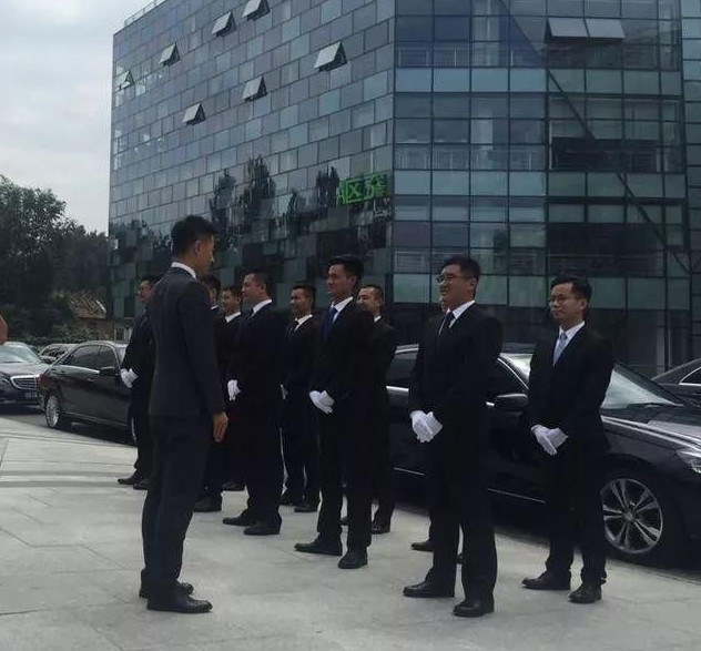 滴滴打车推出豪车套餐,起步价25元最低消费10